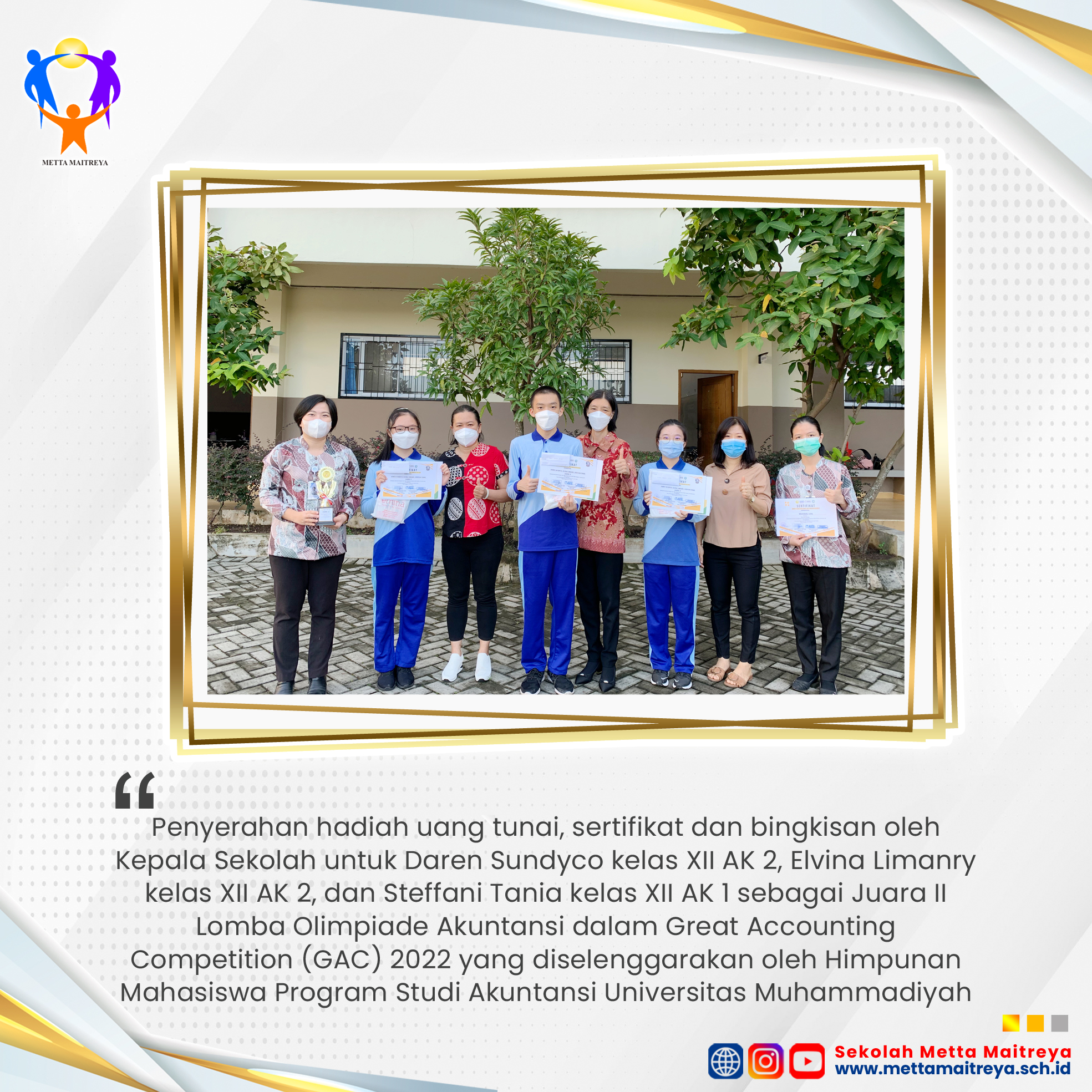 Penyerahan Hadiah oleh Kepala Sekolah | SMK METTA MAITREYA
